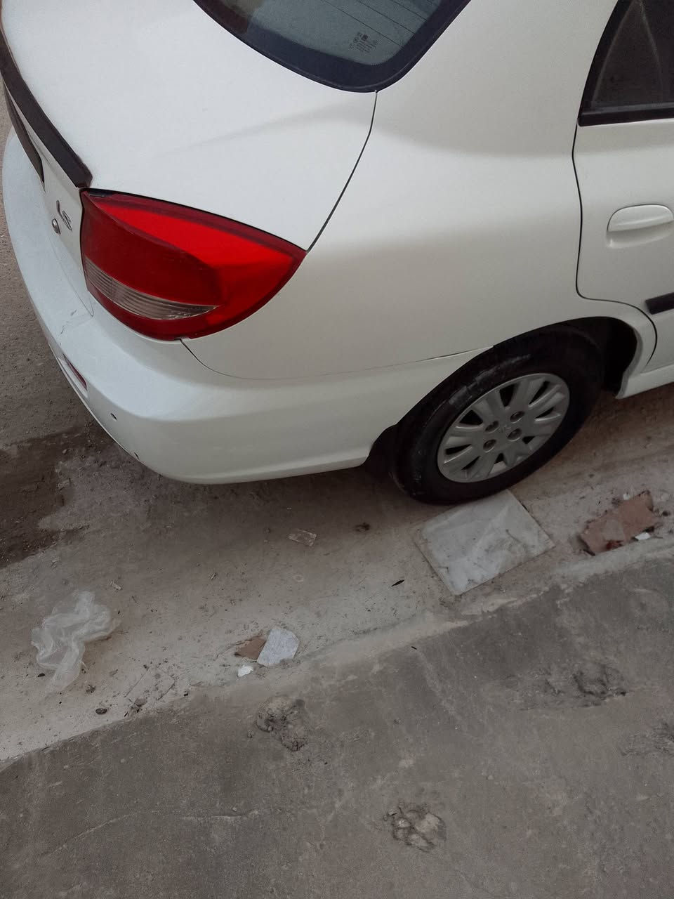 سلا عليكم كيه ريو كير عادي مصبوغ عام جماليه ٢٠٠٧بسمي بغداد هاتف *********** سعر ٥٥
