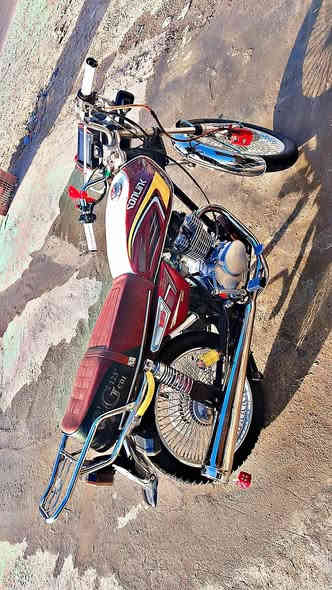 ما بعد السلا۾ 
1-دراجه تايكر {سونليڰ﴾ 5ـ كير موديل 24
2ـ كهربائات كلها شغاله 
3-دراجه حلوه ونضيفه اوراق اصولي 
4-السعر 600وبيها مجال بسيط 
مال جناي شرط نضافه فول مكاني حله المو شراي لا يكسر اب سعرها رجائا ***********
