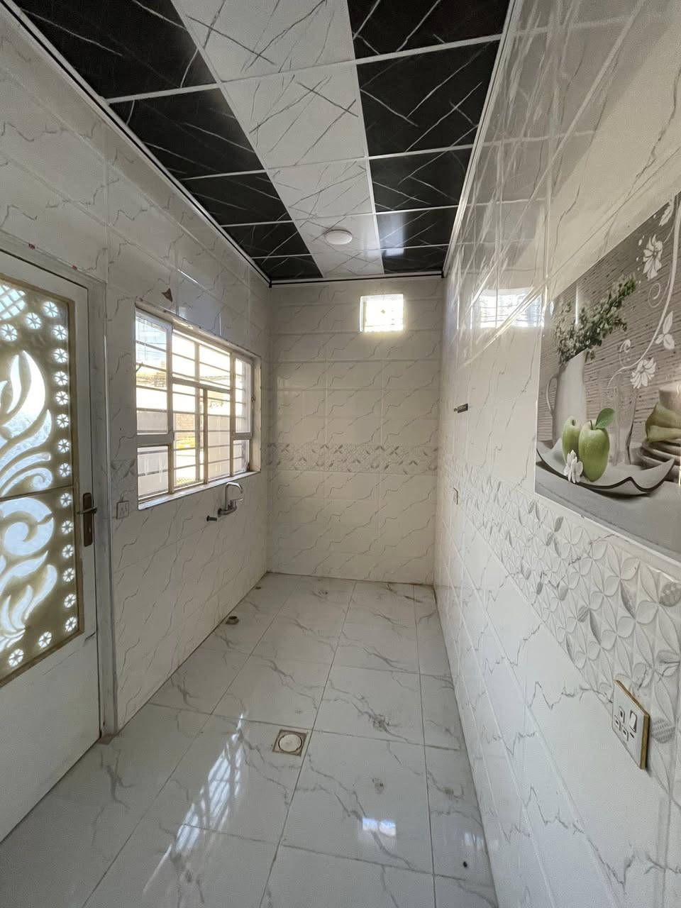 ⚜️مكتب البلديات للعقار⚜️

للايجار دار سكني في حي السماح ال90
المساحة ١٠٠م طابق واحد 
غرفة نوم وهول واستقبال ومطبخ وصحيات
٣٠٠ الف الايجار 
للإستفسار ☎️ ***********
عنوان المكتب / الموصل حي المشراق فرع مطعم طماطة2
