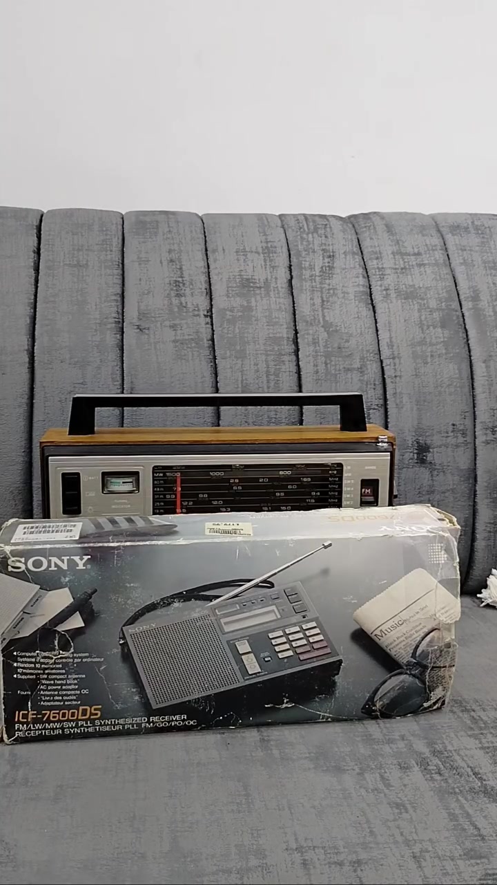 راديو سوني ياباني sony icf 7600ds
تابع الفديو 
اي استفسار مراسلة الخاص


**إذا كنت صاحب هذا الإعلان وتريد حذفه لأي سبب، رجاءا أرسل رسالة إلى الدعم الفني**