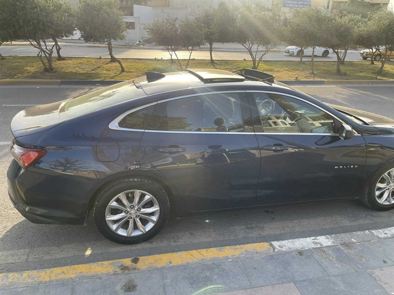 ماليبو 2019
حادث تبديل بابين جهة السائق وجاملغ صبغ

ماشية 58 mile

بيها طخة بالجاملغ الايسر الخلفي بسيطة ترجع بارد وشخط بالباب متكحل 

السـ*ـعر 110$ وبيها مجال

***********
