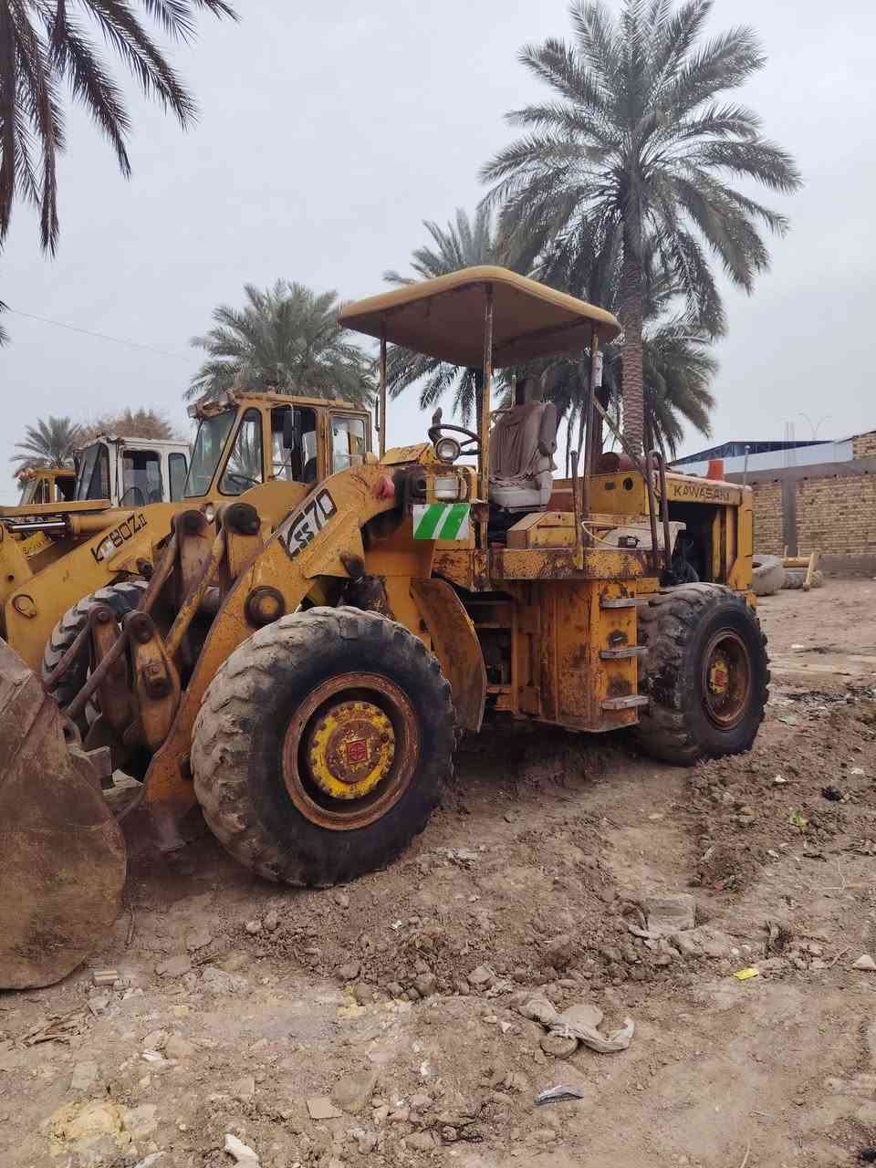 سلام عليكم للبيع شفل كاوسكي حجم 70 موديل 79 محرك بي مكينه جاهزه للعمل مكاني بابل سعر 120 رقم الهاتف ***********
