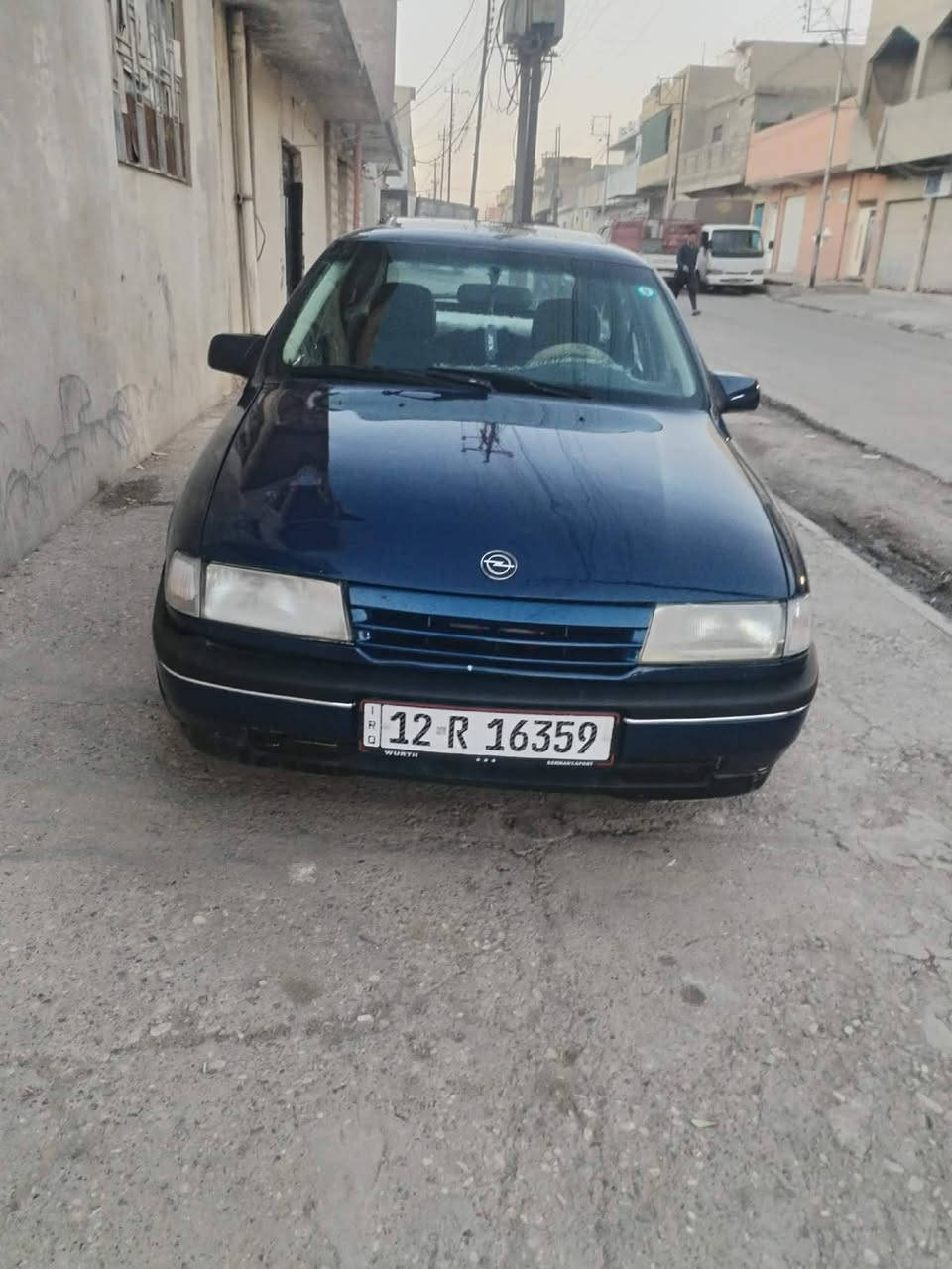 سياره للبيع فكتوره موديل 92 رقم جديد باسمي مصبوغه عام***********
