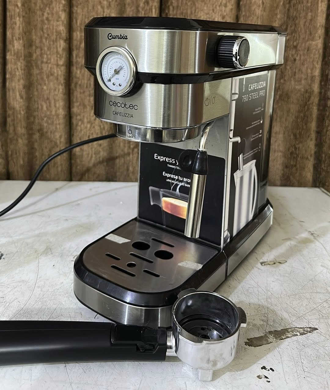 متوفر


**إذا كنت صاحب هذا الإعلان وتريد حذفه لأي سبب، رجاءا أرسل رسالة إلى الدعم الفني**