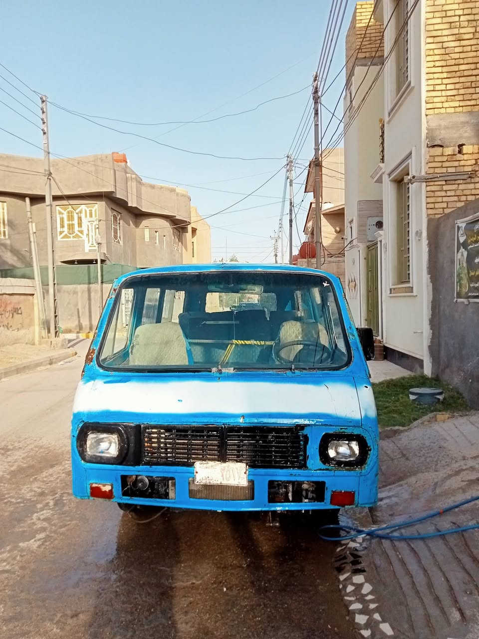 سلام عليكم رف للبيع جاهزه مكينه وكير جدد  وكهربائيات وتخم تاير جديد سعر اربع ملاين مكان ناصريه  ***********
