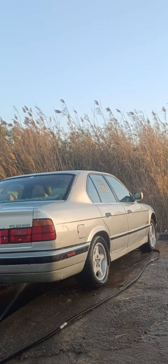 بي ام جاهزه كير محرك للبيع ٤٠ قفل    رقم    بغداد العنوان الديوانيه ***********
