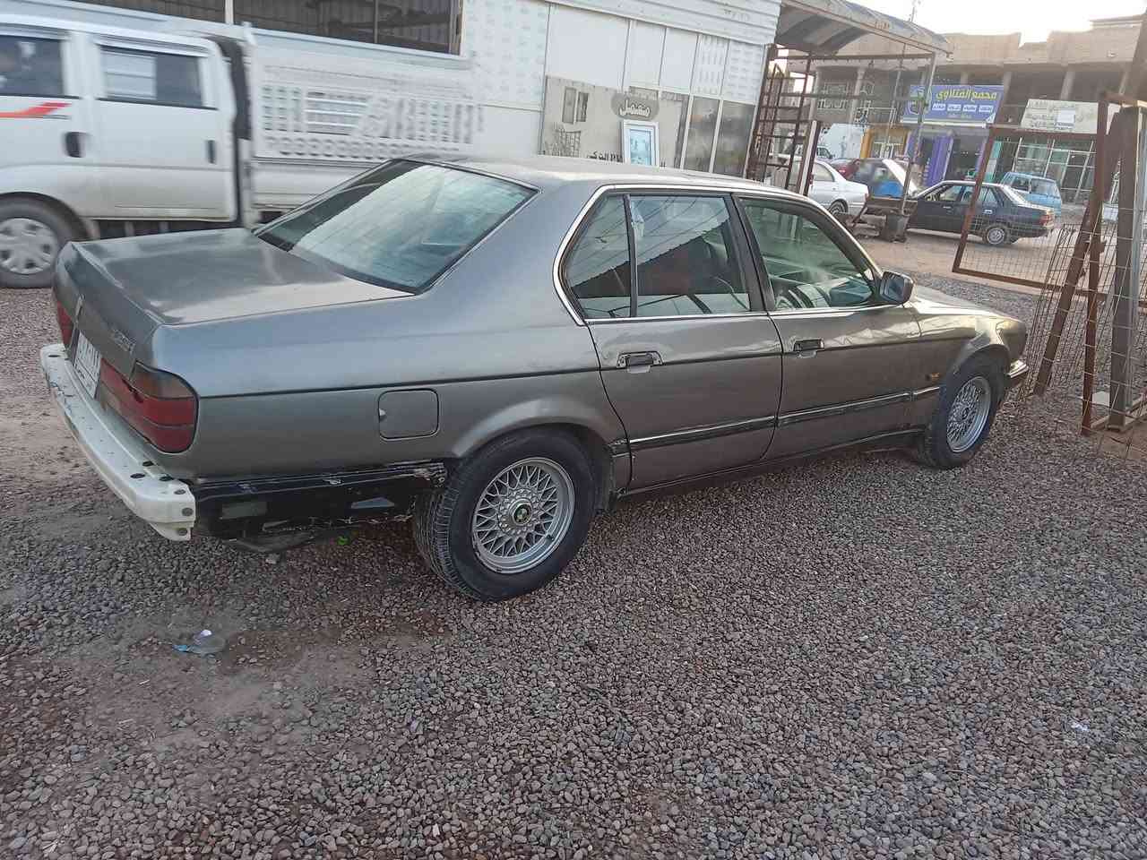 بي ام 735 /1991. سياره كلشي شغال بيهه كهربايات تبريد حداديه جديده كشرتهه كلش حلوه تخم تاير سنويه تنتهي شهر الخامس 2026راعيهه موجود يمي تريد وكاله او مداور سعر30///////***********
