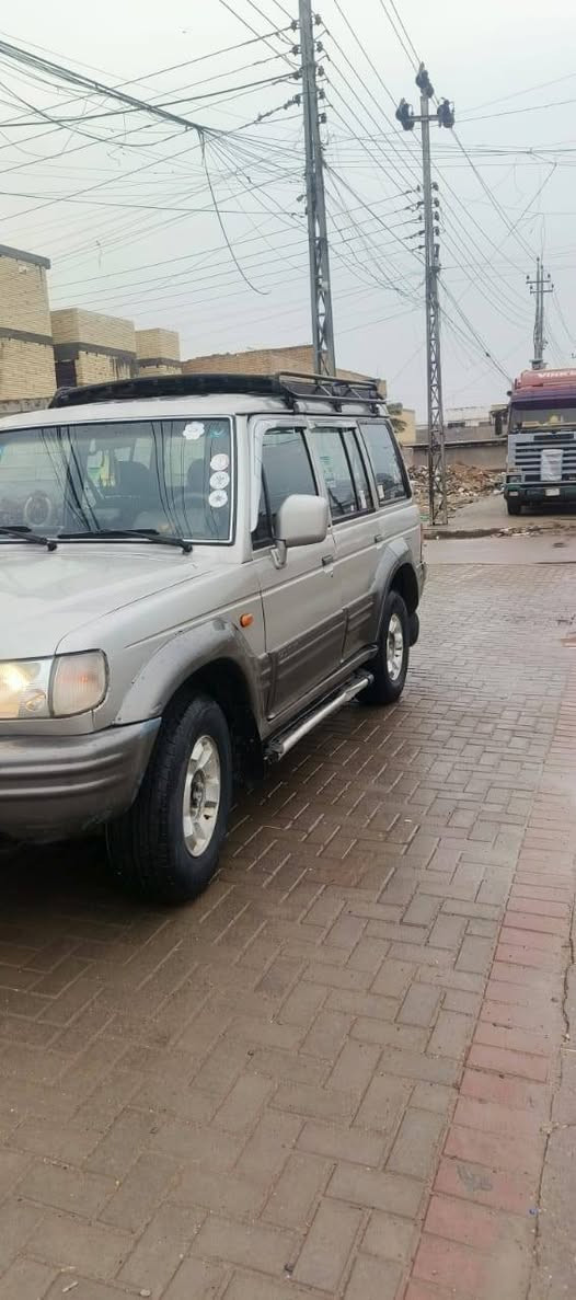 كالوبر للبيع ٢٠٠٤ سياره نظيفه كير ومكينه حاويه جدد تدفه تبريد شغالات صدر نظيف سياره مصبوغة حزام   اثر جرا الله شاهد سياره خير من الله السعر ٦٧ وبيهه مجال ***********
