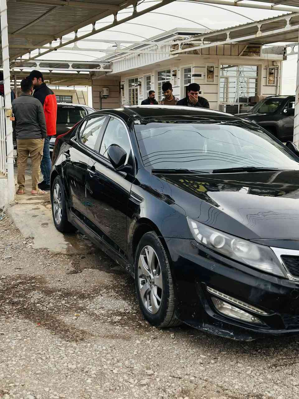 السلام عليككم
كيا اوبتما 2012 خليجي فول موصفات للأخير خنك 
محرك 2400 مبدل قبل شهر شرط حاويه 
بيها بنيد صبغ وجاملغ خلفي وباب 
صدر امامي خلفي جديد تخم تاير برجستون 
السعر 98 وبيها مجال بسيط 
***********
