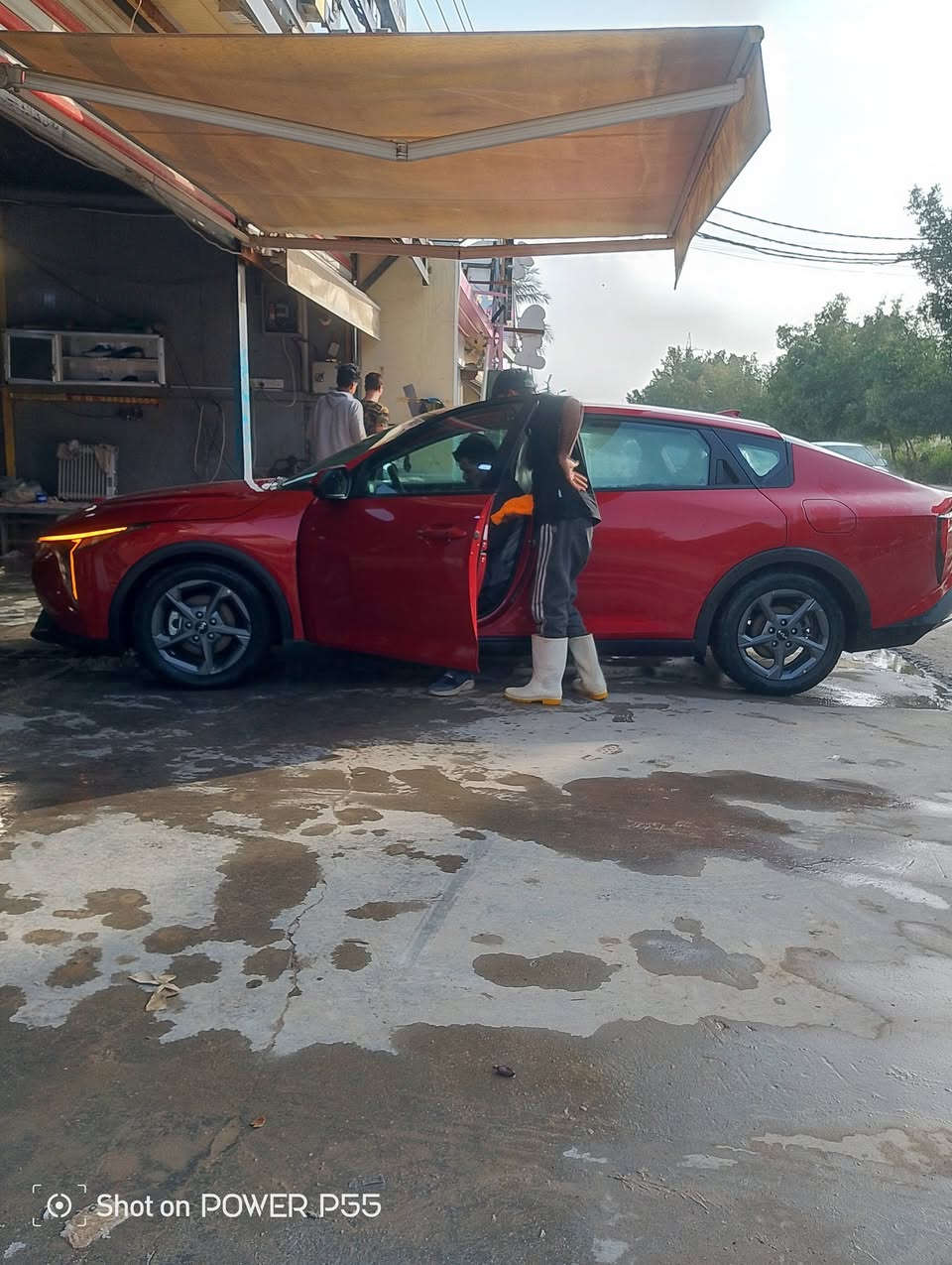 سلام عليكم كيه كي فور للبيع بدون رقم حره اي محافضه تترقم نص فول الشراي يتصل ***********
