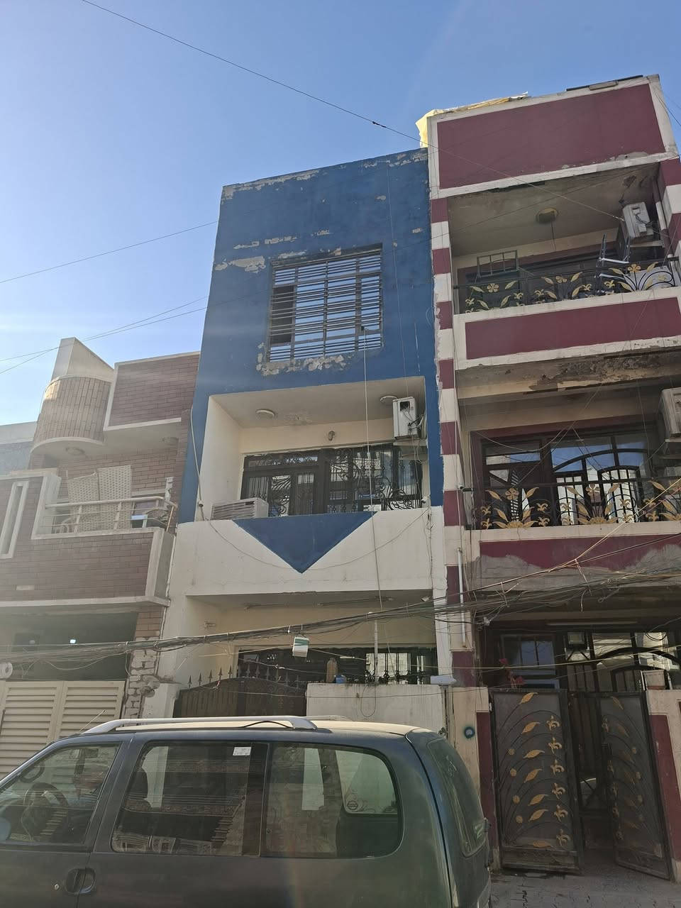 للبيع للبيع،يعتبر قطع كاع وحتى سعره يعتبر ارخص،من اي،قطعة مجاوره
المكان شارع المغرب،خلف،مستشفى الخيال بالضبط مربع الذهبي،
المساحة ١٠٠م .الوجه ٤ .والنزال ٢٥. للعلم البيت بي،٣ امتار زيادة منحسبها ويا البيعها هو النا .البيت مبني،ع شكل سويتات .تريد ترممه بعد بكيفك صالح للسكن .اهله ساكنين بي،.للاستفسار والاتصال،واغتنم الفرصا *********** .راح تعرف منشوري،مصداقية ١٠٠ بالميه .واليعرف المنطقة يعرف،شكد سعر متر،اهل الخبرة
