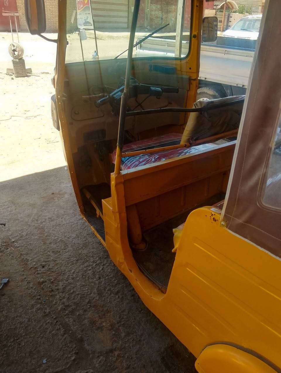 موديل 17 رقم سنويه كليزي  سعر 3800 بي مجال عنوان بابل الحمزه الغربي رقم ***********
