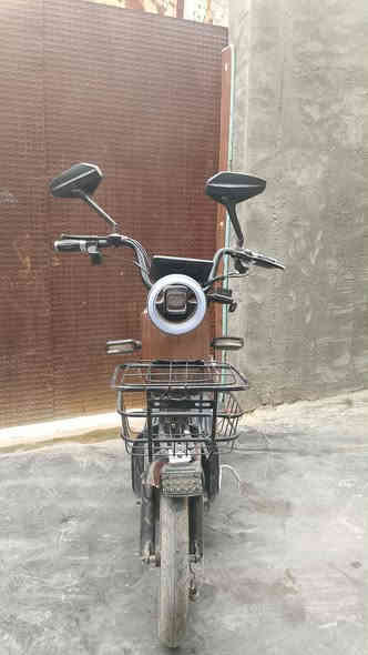 بايسكل شحن 2025 للبيع نظيف سعر 250 قفل الاتصال على هذا الرقم ***********
