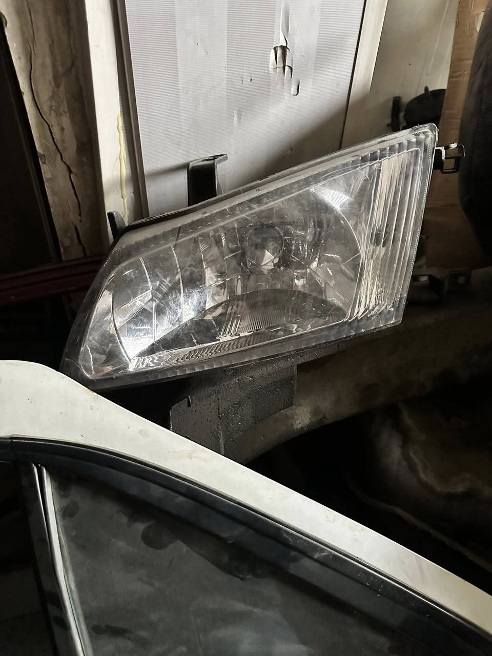 السلام عليكم لايت سني مويل 2000 جديد ايسر فقط السعر 35 الف توصيل جميع العراق ***********
