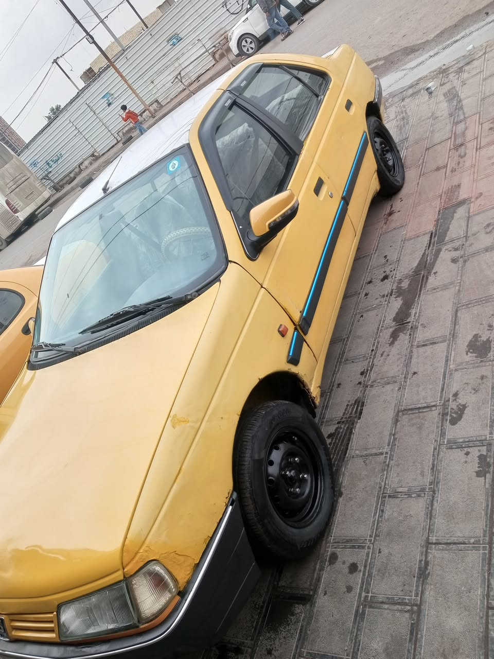 السلام عليكم بيجو روى 2009 بسمي مصفره من الغرامات جاهزه مكينه وكير ونجي مكينه بدايه تبخير تخم تاير جديد السياره جاهزه سعر 24 بيه مجال بغداد الشعله اي ستفسار ***********
