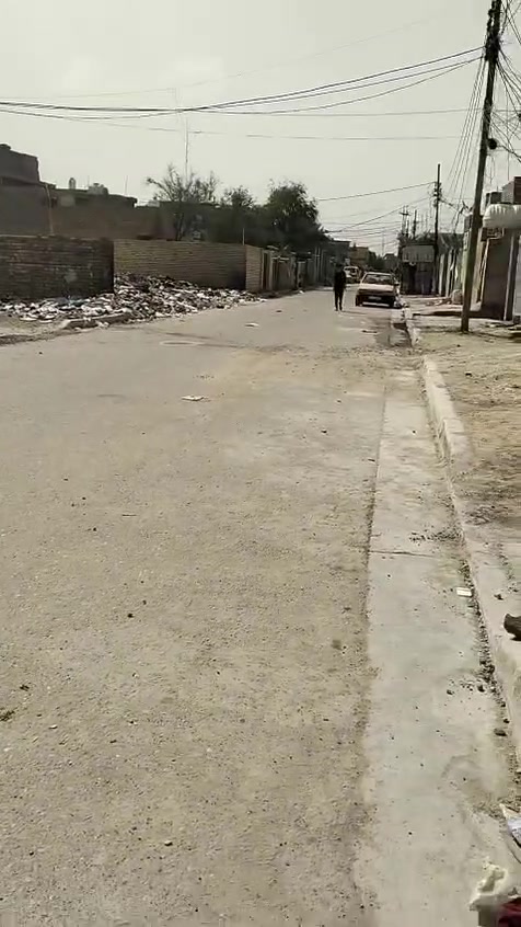 قطعة ارض سند 25
 كاملة 160 متر ، شارع ابو حميدة   عليك بس تبني اساس شريطي كامل مدفونة دفن مضبوط ابحادلة جبيرة
الوجه 8 النزال 20 
ماء  ،   مجاري كاملات اومسحوبات للبيت
الفرع عرضة 12 متر ،  القطة من الشارع العام  للمكام القطة مباشر لايمنة ولا يسرى
السعر ب 32 اوبيها مجال
***********
