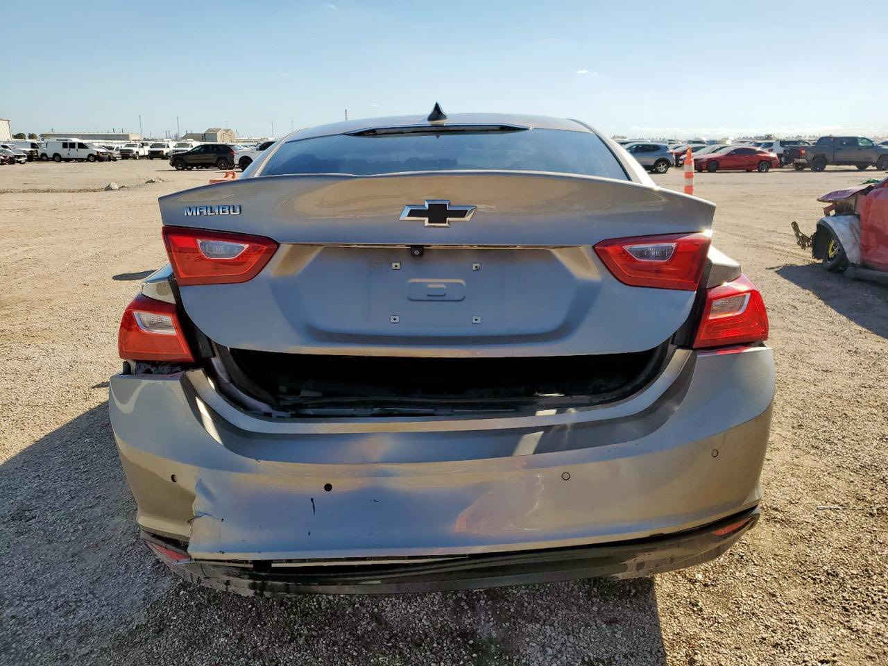 ماليبوً 2024  حادثه موضح بصور
بدون دواخل بدون ايبرباك 
ماشيه 29 الف شغاله وتمشي 

مده الوصول 45 يوم تدخل كتاب شهداء او ترقيم جميع المحافظات 

السعر 45 ورقه العنوان الاعظميه 
***********
