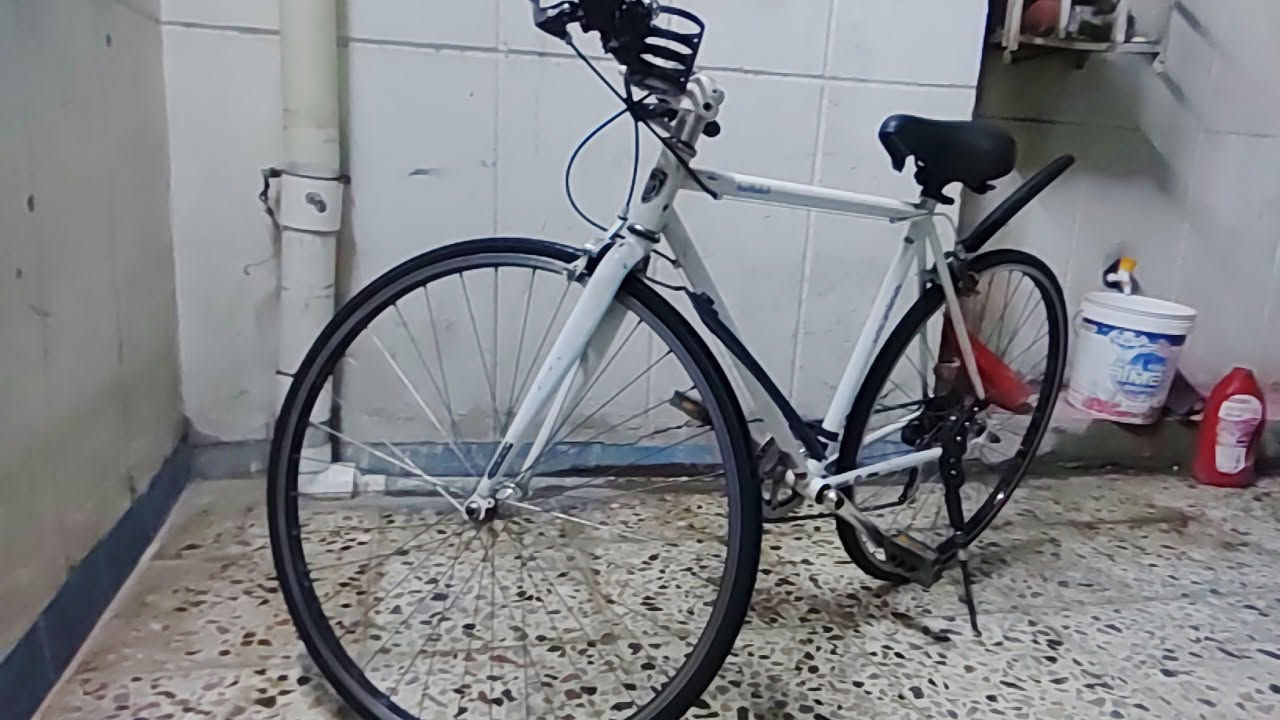 سلام و عليكم شباب
للبيع بايك نوع c700 حجم 28 رحال
ماركه weekend BIKE
معدن المنيوم خفيف الوزن جدا
صناعه ياباني
على مكينه شميانو تورني بايسكل نضيف مال باله كلش حلو بالسياقه و بالمسافات الطويله مريح و خفيف
ملاحظة ( البايسكل متروك وال الجوابة مالتة مشكوكة ناقصة بس ثنين جوابة )
مكاني بغداد الكاظمية
السعر 85 وبي مجال بسيط


**إذا كنت صاحب هذا الإعلان وتريد حذفه لأي سبب، رجاءا أرسل رسالة إلى الدعم الفني**