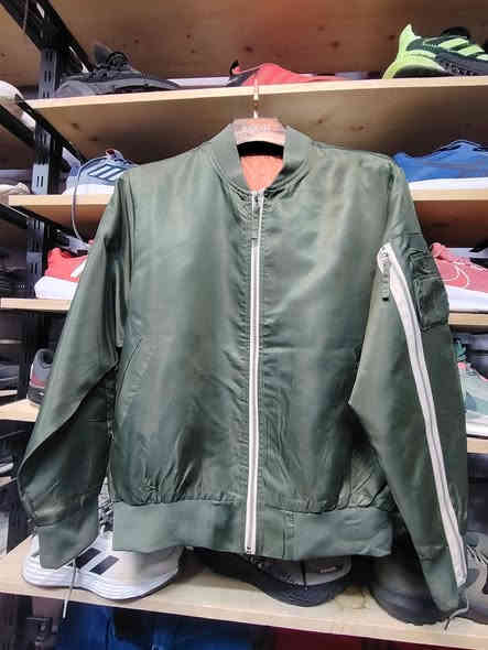 تصفيه الاسبوع

القطع النظافه الفول والاسعار المناسبه

القياس مديم

السعر 15 الف

للتواصل ***********

الباب الشرقى شارع البانكيه

يوجد توصيل خمسة الاف لجميع مناطق العراق
