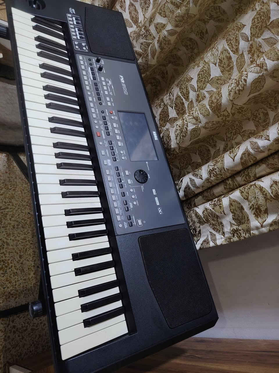 للبيع كورج 600
السعر 450 دولار قفل بدون معاملة 

رقم ***********
