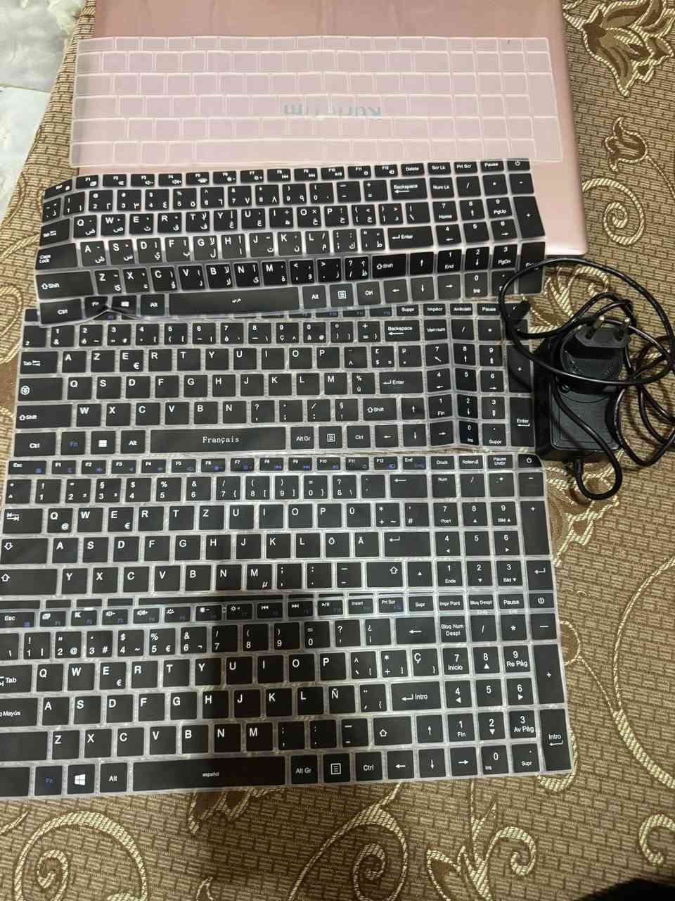 لابتوب كوري تيم غير مستخدم نهائي موصفاته امامكم بالصوره 
مع 4 لاصقات كيبورد مع جنطه 
السعر 250 سعر نهائي 🌹 متوفر توصيل اي ضرر يرجع ❣️


**إذا كنت صاحب هذا الإعلان وتريد حذفه لأي سبب، رجاءا أرسل رسالة إلى الدعم الفني**