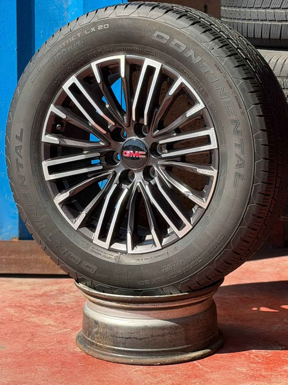 سلام عليكم شباب ثنين طخم ويل كب اصلي زيرو حجم 20 مديل 25 موجود في محل عقيل المرياني العنوان بغداد كسره وعطش (***********)
