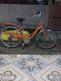 بايسكل للبيع السعر 85 وبي مجال حجم 26 اي مشكله بلبايسكل يرجع التواصل 0...