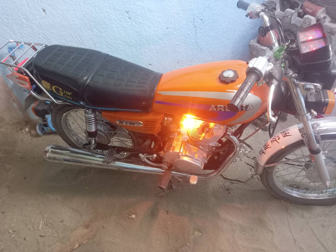 للبيع موديل 14 تعمير 26 الرقم انكليزي ومداور ثاني يوم السعر واحد ونص مجال حك الجيه الرقم ***********
