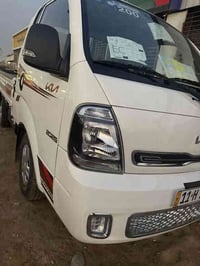 ‏سلام عليكم كيا 25 ماشي 13,000 سيارة باسمي تحويل ثاني يوم كفالة عامة ب...