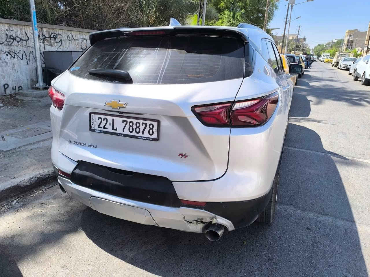 بلايزر موديل٢١ 
بيع ومراوس باحدث عارضها ١٨٠

السياره خليجه بيه حادث قبق جنطه ومبدل بنيد صور السونار

 موجوده بل منشور ماشيه ٧٨ كيلو وقابل للزيادة مكانها بغداد

 الغزاليه رقم الهاتف ***********
