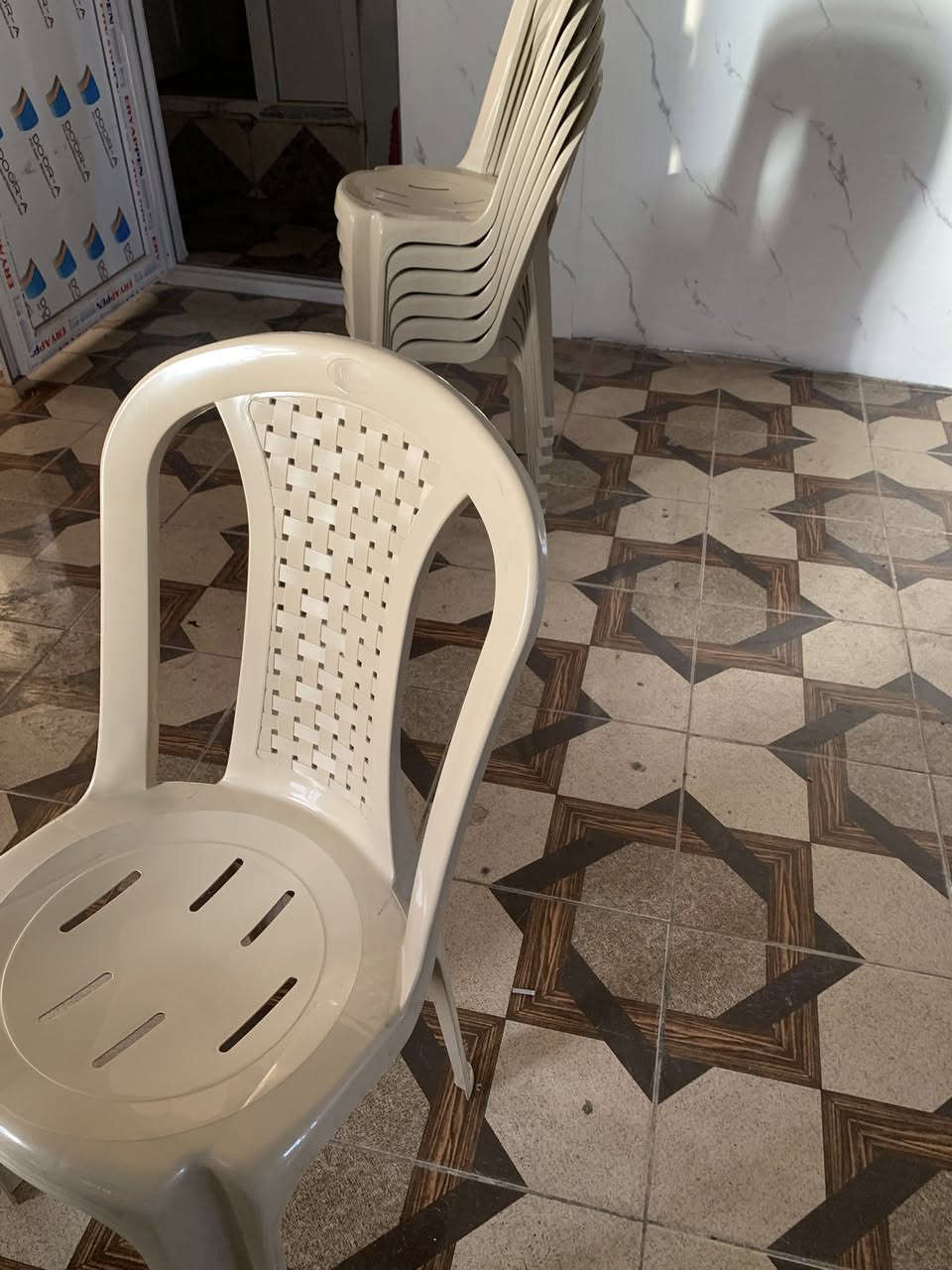 کورسی و تەپڵەک  کوالێتی بەرز   ۲٠عەدەت نرخێکی زۆر گونجاو ***********
