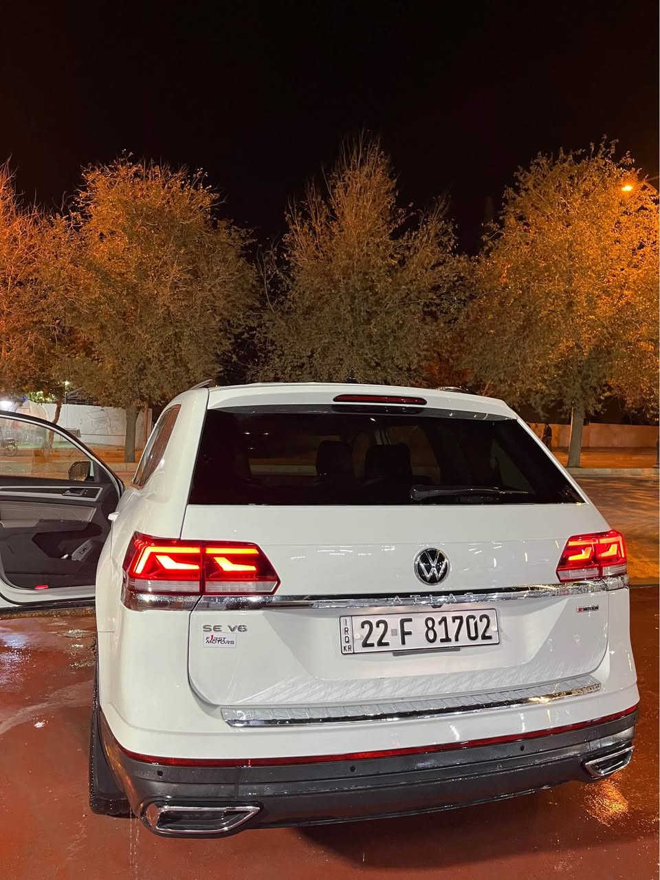 ڤۆلکسواگن ئەتلەس مۆدێل ٢٠٢١ بۆ فرۆشتن مواسەفەت se ٦پستن فول فول 
٤٩ هەزار مایل ڕۆیشتووە
دەبل ئەکسل و ٤ مۆدی لێخورین و گوشن vip و پانۆرامە 
چاملغی پشتەوەی سایەقی و بستێک دەرگای پشت سایەق بۆیاخە
*********** سوران, أربيل
