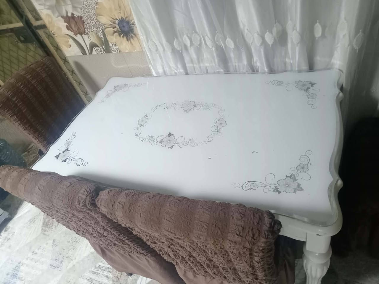 ميز طعام مع ٤كراسي السعر ١٥٠وبي مجال


**إذا كنت صاحب هذا الإعلان وتريد حذفه لأي سبب، رجاءا أرسل رسالة إلى الدعم الفني**