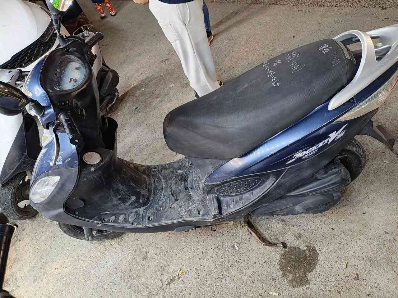 للبيع كامكو نكره سلف محرك مكفول دراجه مال بيت العنوان الاعظميه شراي يتصل السعر ٦٠٠وبيها مجال ***********
