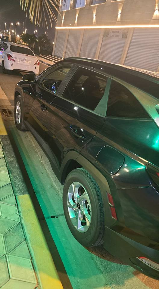 توسان وارد امريكي 2022
رقم بصرة حرة تحويل 
محرك 2500 اللون اسود غير محدد 
ماشية 45 الف
ضربتها خلفية 
تشغيل عند بعد 
حساسات 
تدفئة كشنات وستيرن
مانع انزلاق 
هواي مواصفات
السعر 170 وبية مجال 
***********
*********** البصرة, العراق
