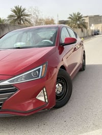 انترا ٢٠١٩ • ماشيه ١٥٥٠٠٠ • حادث باب خلفي