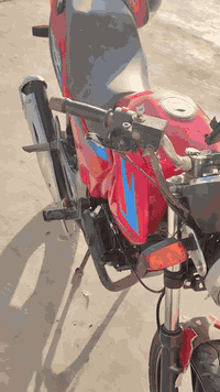 سلام عليكم دايوان للبيع كمله رقم وسنويه رقمها وسط موديل 2014دراجه خير من الله كلها شغالن ليت كدام دبل شير يمين ياسار سلف شرط نكره ما عيزها بس جملق كدام وبقي تفصيل 
رقم ***********
مكاني وسط صويره 
السعر مليون وبيها مجال
خاص مفتوح
