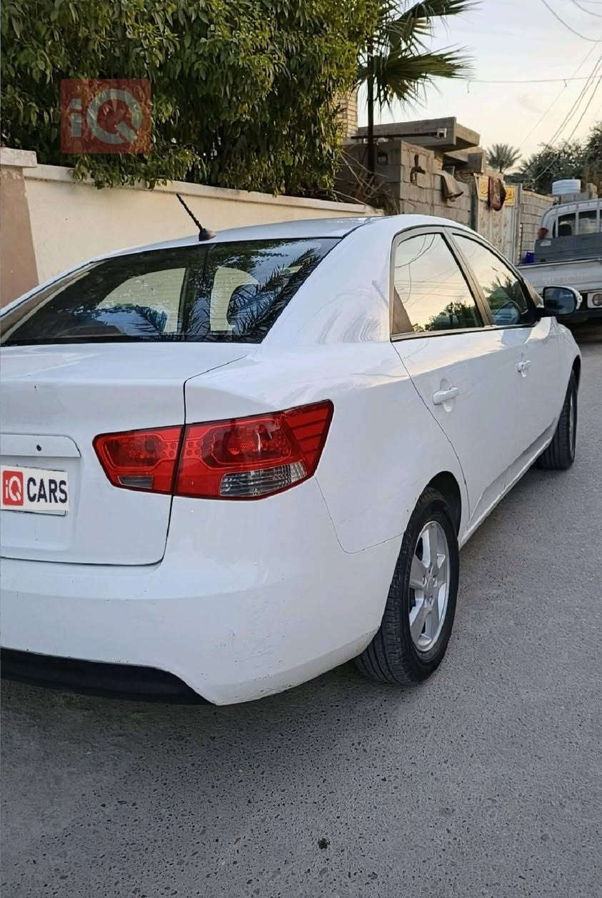 سيراتو ٢٠١٠ خليجي معروضه ب١٠٢ وبيه مجال قطعه وحده جاملغ امامي والباقي مكفول من الصبغ محرك ١٦٠٠ كير ٤ نمر رقم سليمانيه باسمي سنويه لل٣٠ هزه للشهر السادس وكاله تحويل بأي وقت سونار موجود مكانها بغداد
***********
***********
