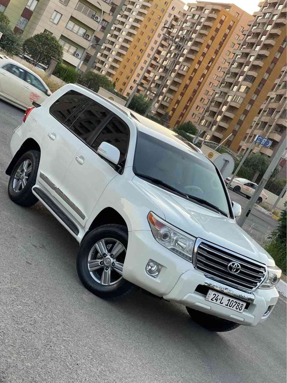 وەنەوشە دەبل سپێری2014 شەش پستۆنی  GX ی فولی سڵاید  بێ بۆیاخ ٢ ساردی بچوکی هەیە  و مەکینەی نەکراوەتەوە ٢٠٠ هەزار حەقیقی رۆشتووە ، نمونەیە لە جوانی سەیارەکە لۆک لۆکە هەموو گیانی بە شەرت چوار تایەی نوێی لە ژێرە
نرخ  ٣٣٥ وەرەقە و کەمیک مەجال  
ژم *********** 
…….
لاند کروزر ٢٠١٤ دبل سبیر ٢٠١٤  ستە سلندر GX فول سلاید بدون سبوخ سیارە جدیدە بس مکانین بی بارد صغیر محرک مامفتوح کلە بشرط 
سعر ٣٣٥ شویە مجال 
رقم  *********** أربيل, العراق
