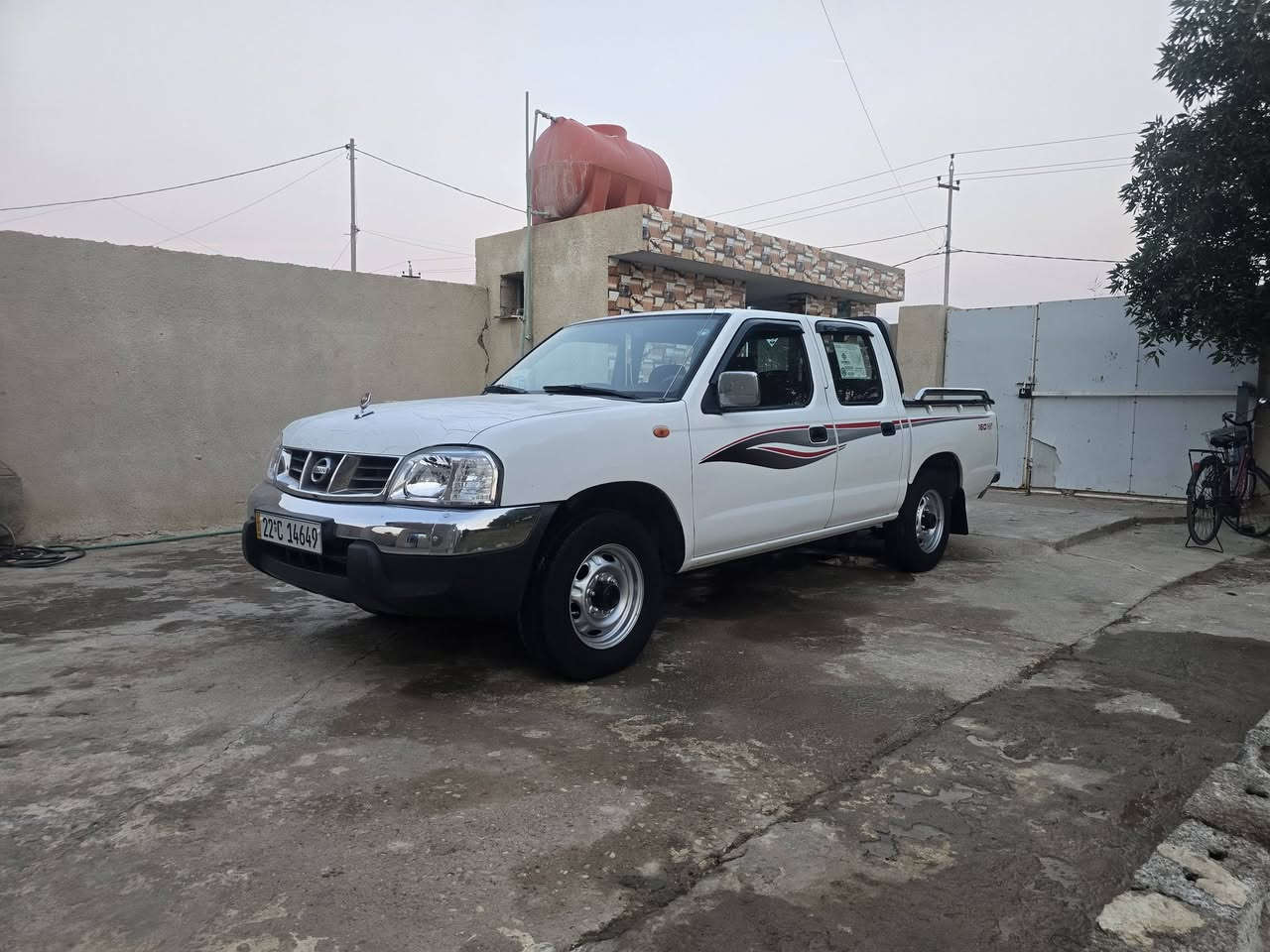 السلام عليكم رمضان كريم
نيسان موديل 2012 بسمي هزه جديده الرقم الدولي
مكفوله من الصبغ والمعجون بيها مكانات بارد قليله
مكينه مفتوحه السعر ١٢٨ وبيه مجال لشراي
مكاني كوت ***********
