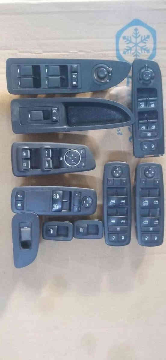 يتوفر صدر جميع سيارات امريكي
عروض بالاسعار لنهاية السنة

ضمان ٦ اشهر 
يتوفر قطع غيار كونترولات جام شريط ستيرن كارتات ابواب بيع وتصليح مع الضمان وتصليح كافه انواع الكارتات الالكترونيه مع الضمان وتصليح قواعد فيوزات داخليه وخارجيه
السنك مقابل كراج طوابق القديم
مصطفى العزاوي
التصليح مع الضمان مع توفر قطع جديدة للاستفسار
***********
