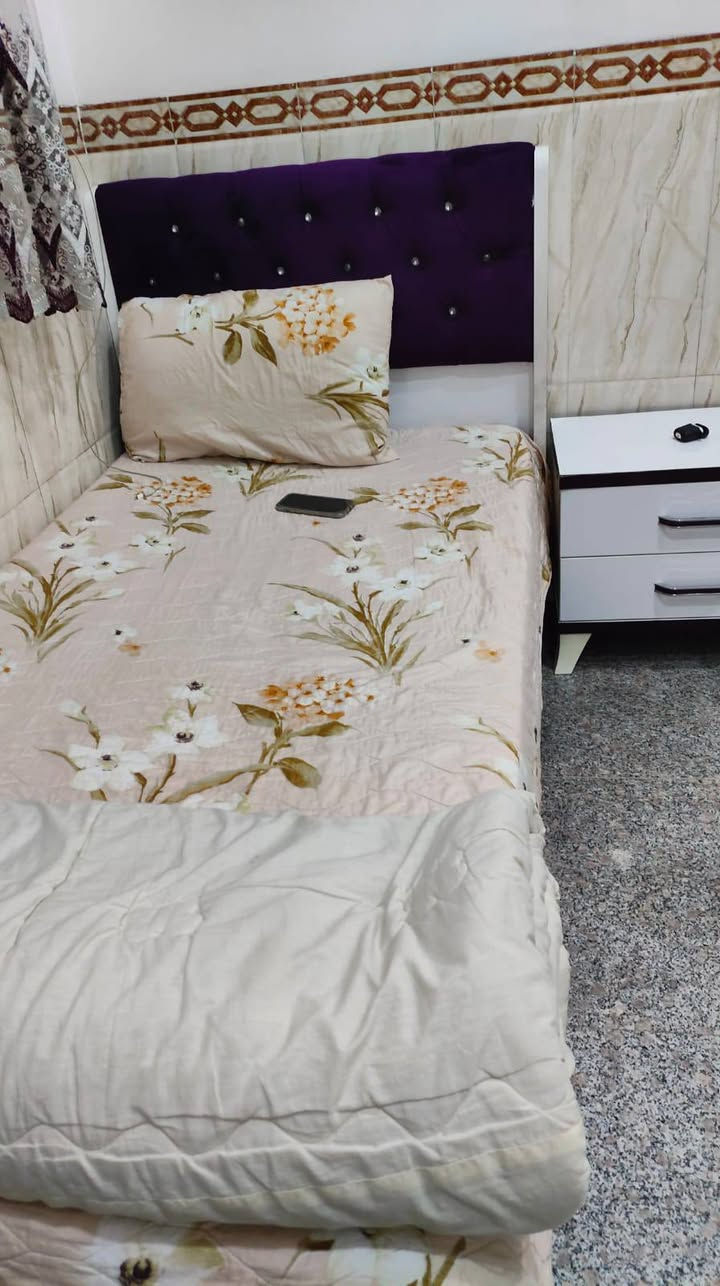 مكلف بالنشر اخوان غرفه تركيه ام النفر 7 قطع المعروضه بالصور وبعد وياها كومدي ثاني ومكتبة السرير ابو المخزن  السعر 300 وبيها مجال بسيط 
عنواني بغداد حي اور 
***********
