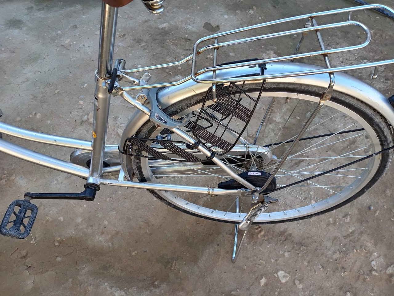 السلام عليكم من رخصة الأدمنه (باسكل للبيع نضيف كلش حجم 26 / وصل75  قيم او اخذه )


**إذا كنت صاحب هذا الإعلان وتريد حذفه لأي سبب، رجاءا أرسل رسالة إلى الدعم الفني**