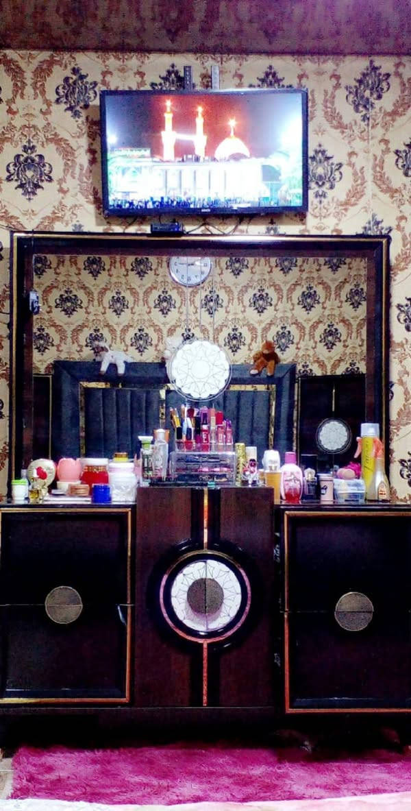 غرفه تركي للبيع ٩ق نظيفه كلش
سعر خاص 
***********
