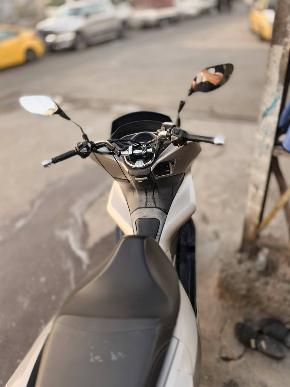 سلام عليكم
PCX جيل ثالث دراجه لوك بالجيس نظيفه
مكانها مدينة الصدر
رقم *********** 
السعر خاص
