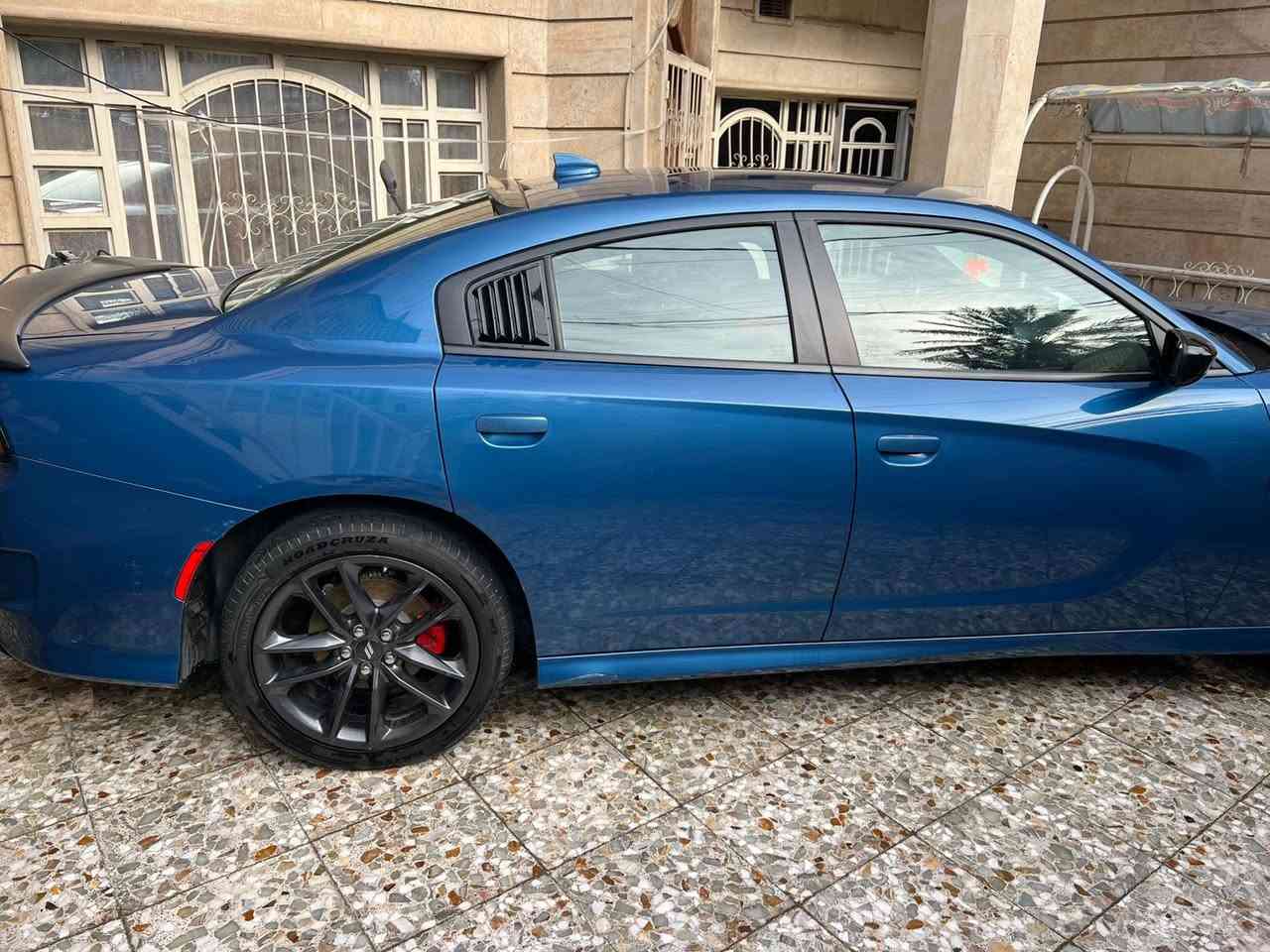 جارجر 2023 GT
فور ويل اعلى فئة فول مواصفات
ماشية 42 بدون دواخل جاملغ مبدل البنيد نفسة  

تخم تايرات جديد

صدر جديد  

مابيها اي نقص 

رقم  أربيل

 مكان السيارة بغداد.   

***********. 

السعر 230
