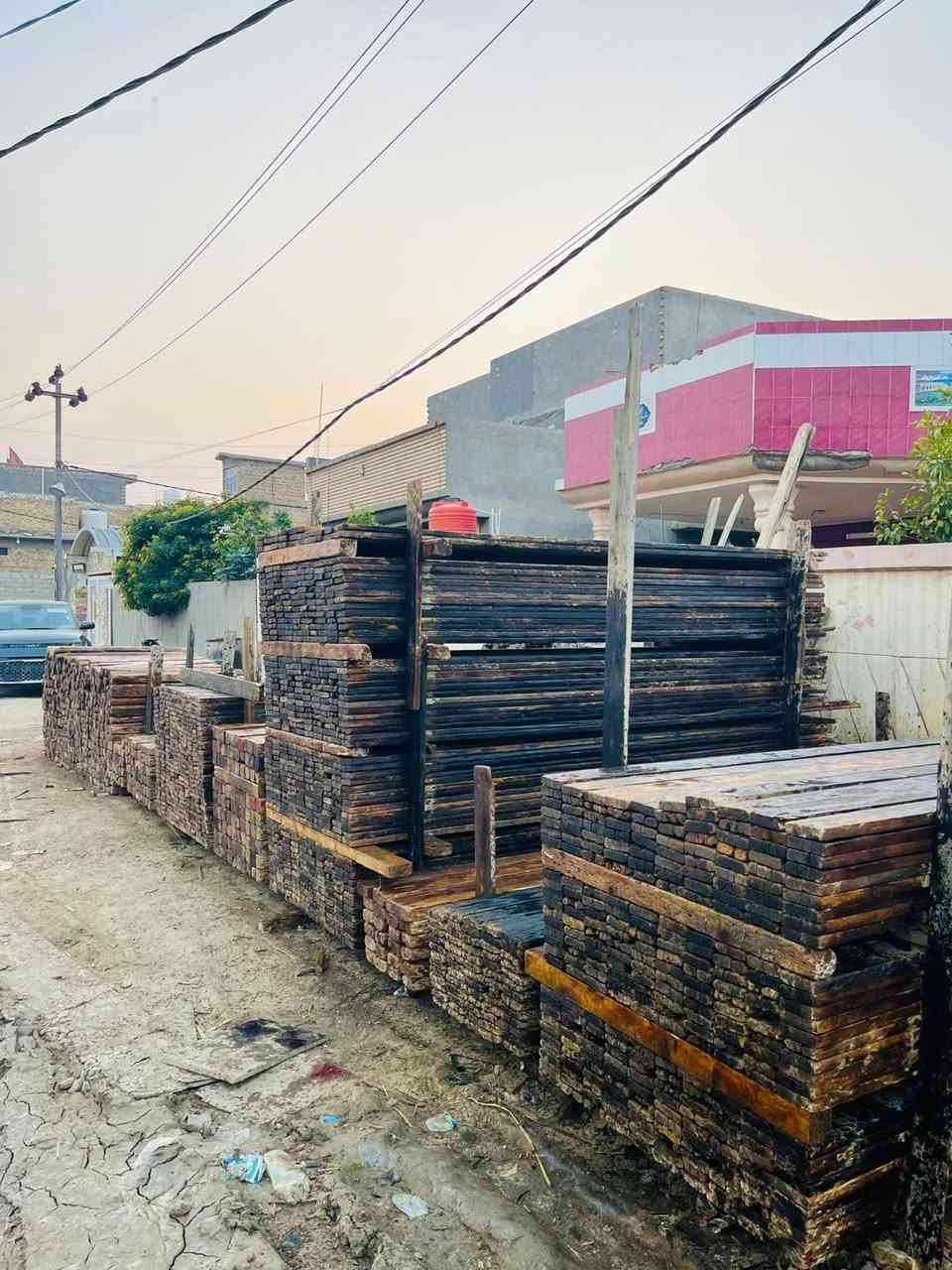 للبيع قالب خشب 16 مكعب/*********** ***********
