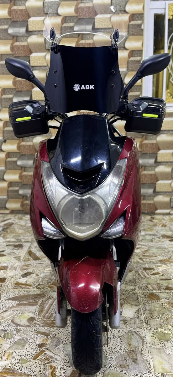 سلام عليكم ماجسته اس مديل 18 دراجه جديده بمعنه الكلمه ماشيه ١٣ الف مكينه مكفوله ناعمه ما اتنسمع  شلعه معدل فول دراجه ابد ما بيهه نقص تايرات دبلات جدد اوراقهه موجوده دراجه جديده بمعنه الكلمه كهربايات كلهه شغاده سعر مليون او ٢٠٠ او بيهه مجال بغداد المشتل ***********
