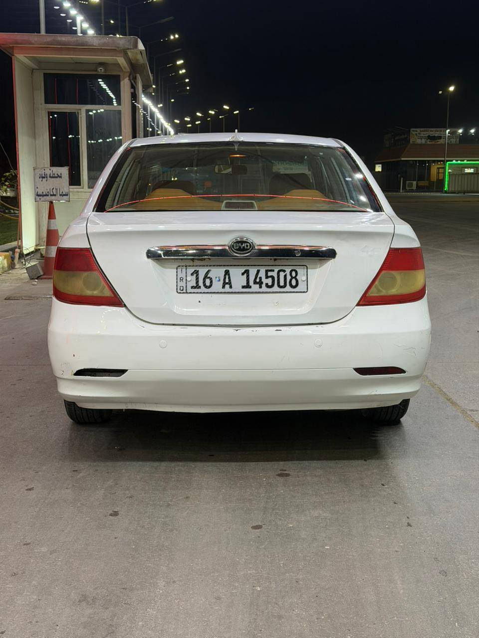 السلام عليكم
للبيع BYD F3
المديل 2013
كير اوتوماتيك 
باقي المواصفات معروفة
بدون صبغ ولا ضربة ع وضع الشركة فقط هلال واحد 
كير ومحرك جدد
السعر 63 وبيها مجال بسيط 
غير متواجد ع الخاص 
التواصل ع الرقم ***********
