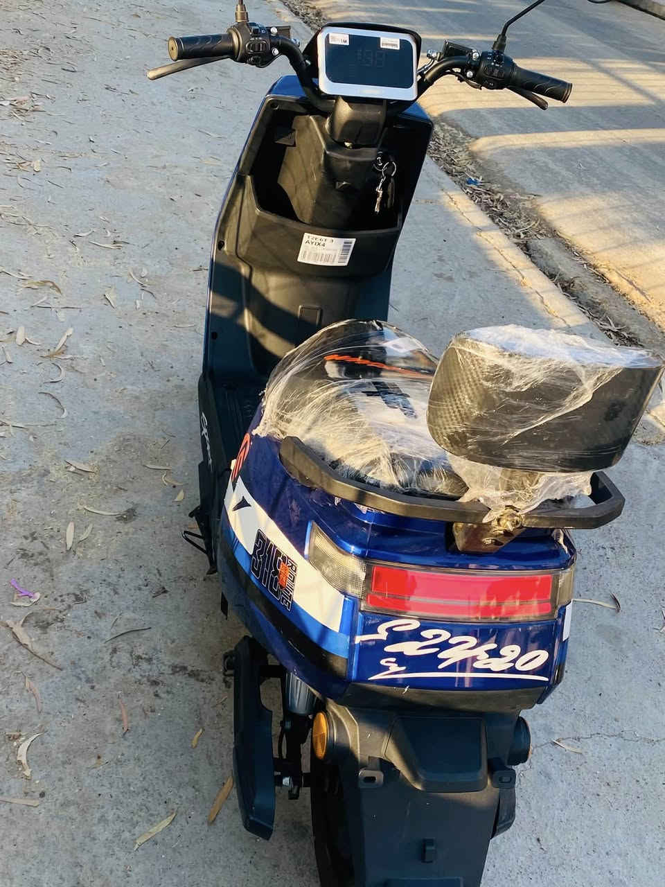 ماطور شحن 318بطاريات فول نضافه 95‎%‎ السعر 750وبي مجال ويرهم مراوسه ويا ريان للاستفسار اكثر انتصل ***********
